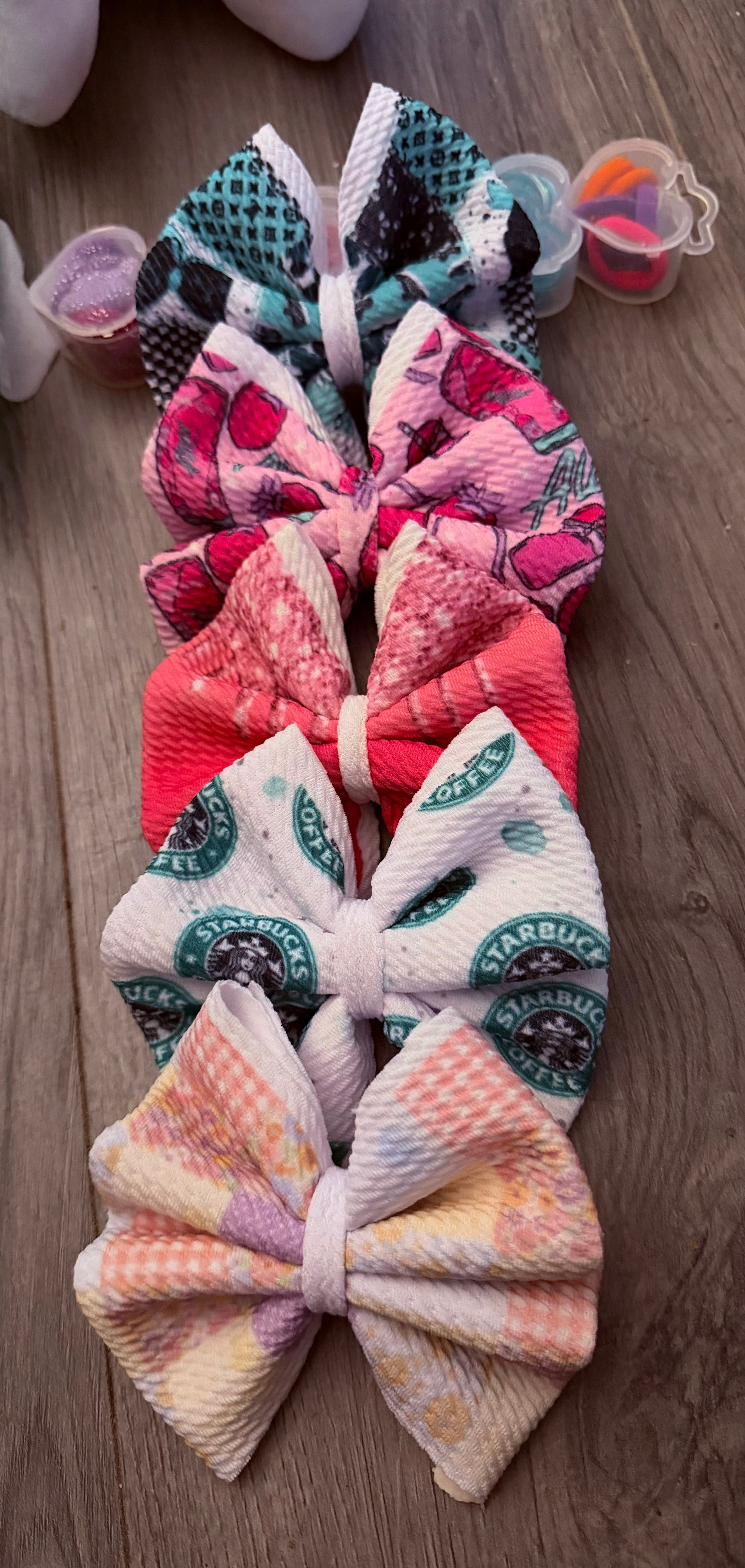 5 sets of 4in Bows